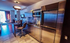 Luxury 53Rd Flr Condo With Amazing Sunset View & Balcony No Refee At Palms Place